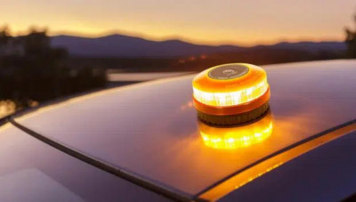 Baliza V16: cómo saber si tu baliza está homologada por la DGT